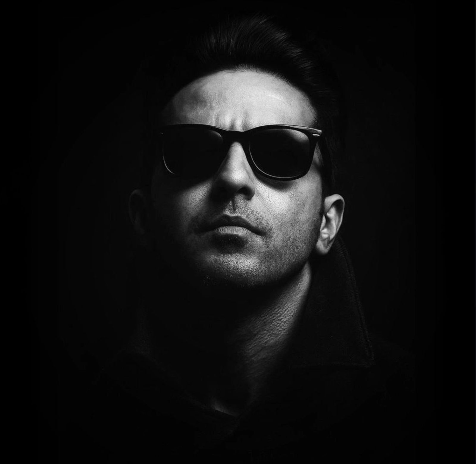 Fariman, black and white portrait in sunglasses
